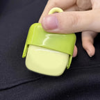 Rodillo quitapelos reutilizable y portátil de la marca Happy Pets LS, con cerdas para eliminar pelos de mascotas en la ropa y muebles.