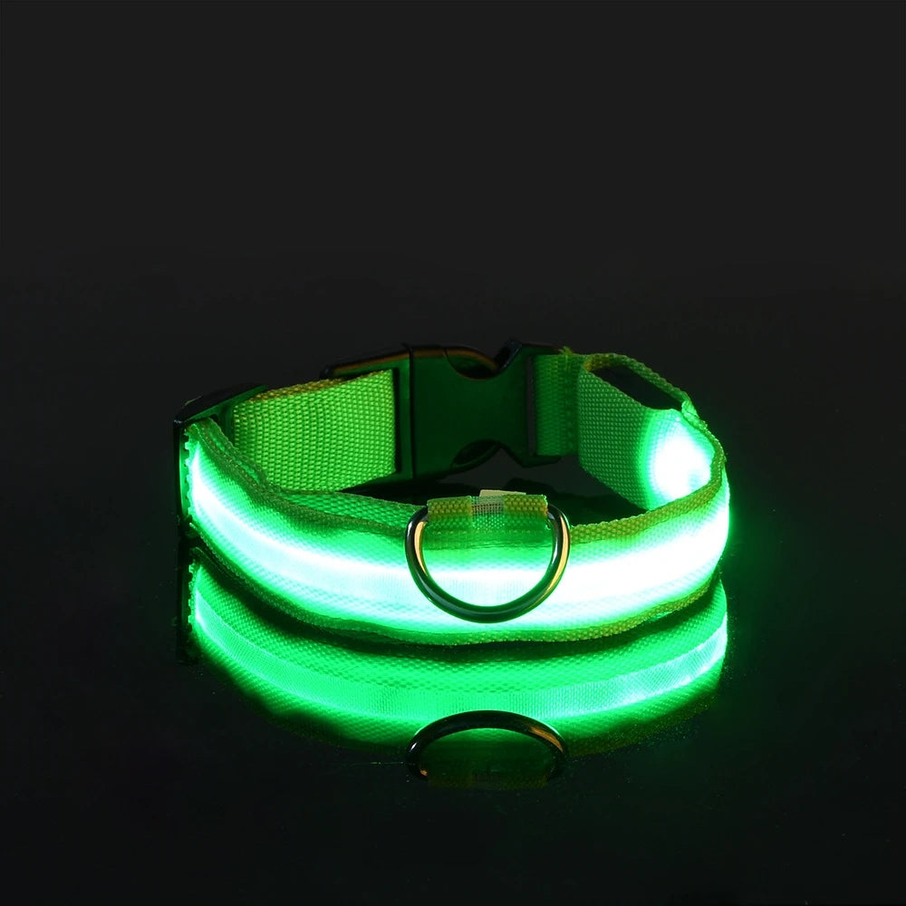 Accesorios LED para perros de la marca Happy Pets LS, con luces brillantes y ajustables para seguridad en paseos nocturnos