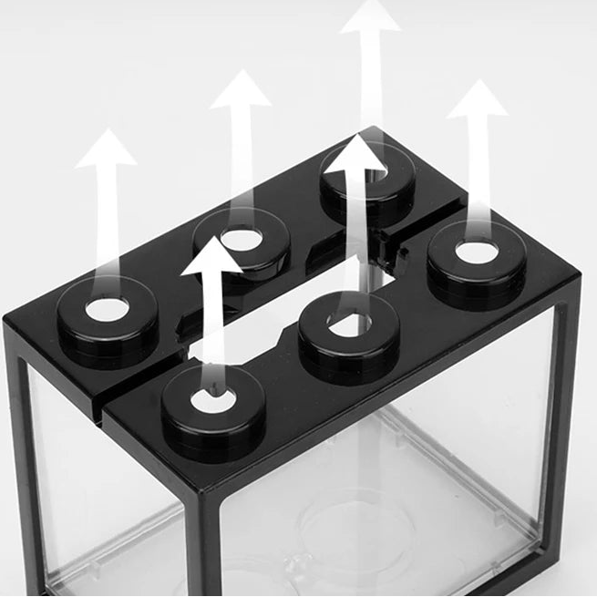 Acuario LED decorativo pequeño de Happy Pets LS, con iluminación brillante y diseño colorido para acuarios de escritorio.